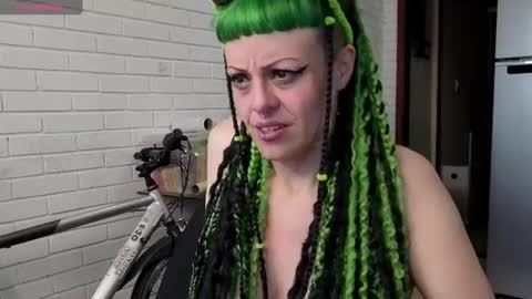 freyaa_sorceress online show from 10.16.25