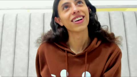 Snapshot of freyamoller_ chatting on 02.25.26 FreyaMoller online show from 02.25.26