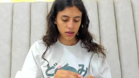 FreyaMoller  online show from 04.14.26