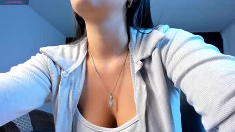 Freyja Sweet online show from 09.11.25