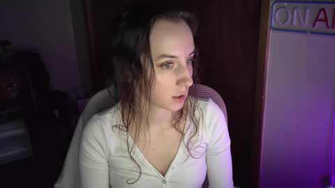 Snapshot of freythegemini chatting on 12.19.24 FreyaTheGemini online show from 12.19.24