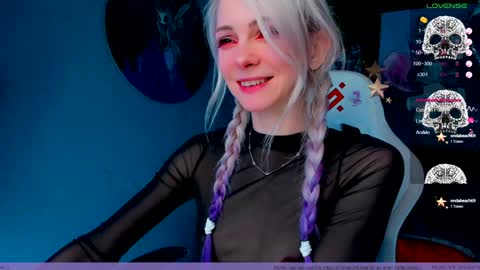 Frida A boost to fortune for the one who gives a thumbs up and a bonus lucky for those who support me by joining the fanclub online show from 02.02.25