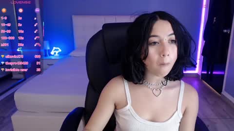 frida_lassi_ online show from 01.22.25