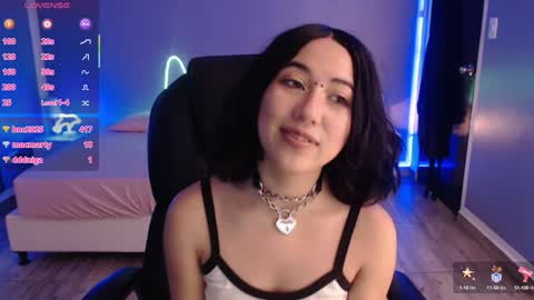 frida_lassi_ online show from 01.28.25