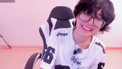 Snapshot of frida_lassi_ chatting on 02.23.26 frida_lassi_ online show from 02.23.26