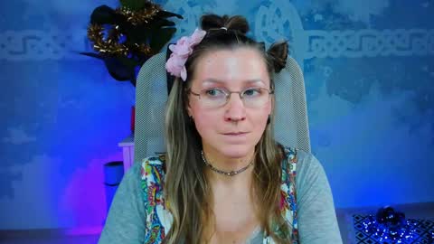 Frida Tander online show from 01.03.25