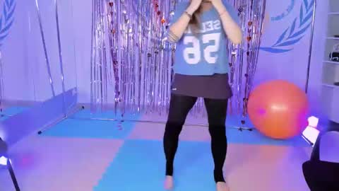 Frida Tander online show from 03.01.25