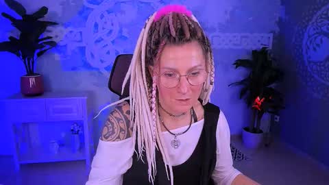 Frida Tander online show from 02.20.26