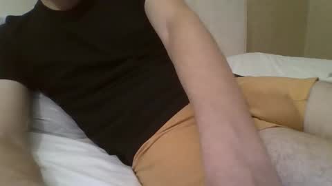 Snapshot of friendly_frank_18 chatting on 10.20.25 friendly_frank_18 online show from 10.20.25