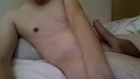 Snapshot of friendly_frank_18 chatting on 10.22.25 friendly_frank_18 online show from 10.22.25