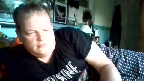 Snapshot of fritzboy90 chatting on 07.05.26 Tom online show from 07.05.26