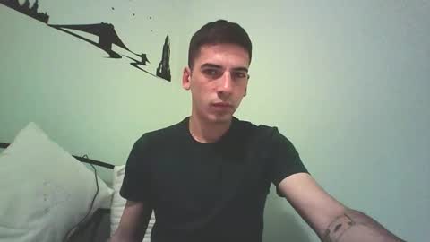 Snapshot of fro77946 chatting on 10.19.25 fro77946 online show from 10.19.25