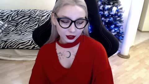 Snapshot of fromsun_forsoul chatting on 12.27.24 Lilith online show from 12.27.24