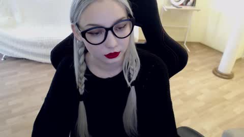 Snapshot of fromsun_forsoul chatting on 03.06.25 Lilith online show from 03.06.25