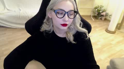 Snapshot of fromsun_forsoul chatting on 03.12.25 Lilith online show from 03.12.25