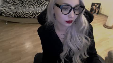 Snapshot of fromsun_forsoul chatting on 09.17.25 Lilith online show from 09.17.25