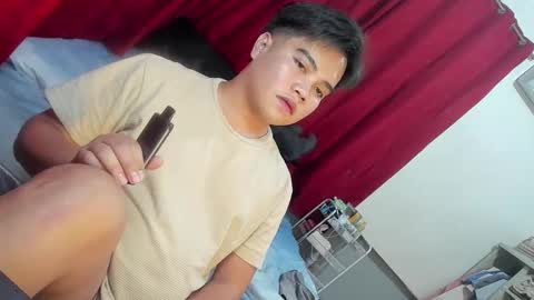 Snapshot of frostbite_69 chatting on 10.22.25 GABBY online show from 10.22.25