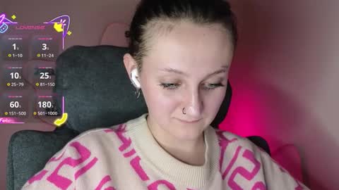 Snapshot of frosty_blueberries4 chatting on 09.27.25 ANA online show from 09.27.25