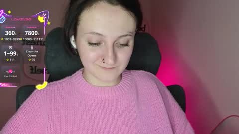 Snapshot of frosty_blueberries4 chatting on 10.05.25 ANA online show from 10.05.25