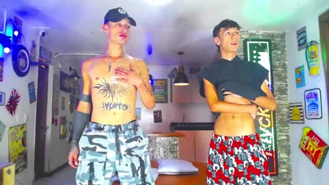THOMAS AND DAMIAND online show from 02.01.25
