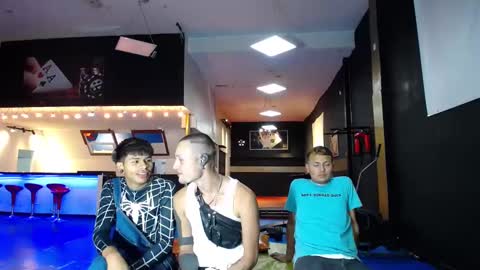 THOMAS AND DAMIAND online show from 02.11.25