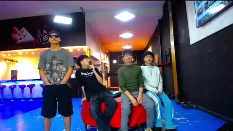 THOMAS AND DAMIAND online show from 09.21.25