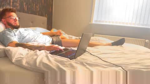 Snapshot of fryko94 chatting on 10.04.25 fryko94 online show from 10.04.25