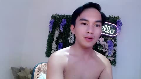 Snapshot of fuckboy_zachxx chatting on 02.19.25 online show from 02.19.25