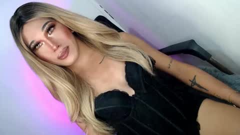 Snapshot of fuckerjenny8 chatting on 05.04.26 sweetyJENNY online show from 05.04.26
