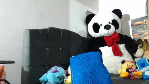 Mia and Gary  online show from 12.03.24