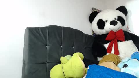 Mia and Gary  online show from 12.28.24