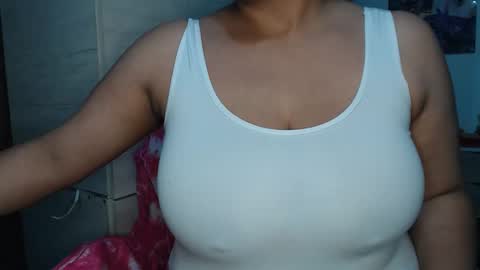 Mia and Gary  online show from 10.07.25