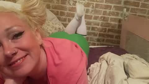 Snapshot of fuckmeharderdaddy371558 chatting on 06.01.26 fuckmeharderdaddy371558 online show from 06.01.26