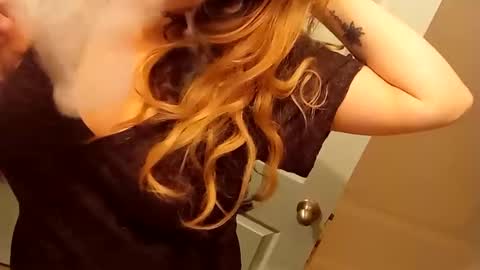 fuckroundfindout513116 online show from 02.17.25