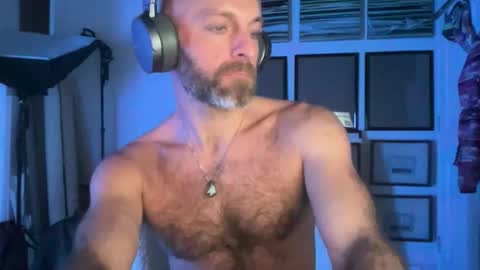 FuhZee online show from 11.18.25