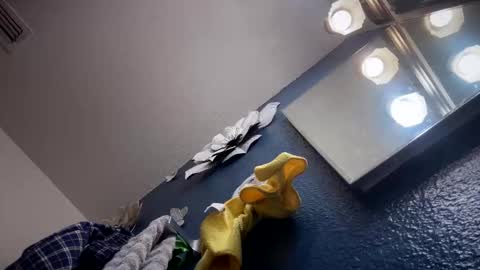 Snapshot of fukmyass247 chatting on 10.13.25 fukmyass247 online show from 10.13.25