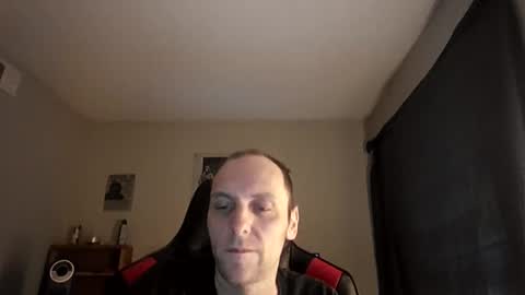 Snapshot of fun4u2tx chatting on 11.17.25 fun4u2tx online show from 11.17.25