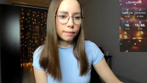 Snapshot of fun__nd__bun chatting on 11.10.25 fun__nd__bun online show from 11.10.25