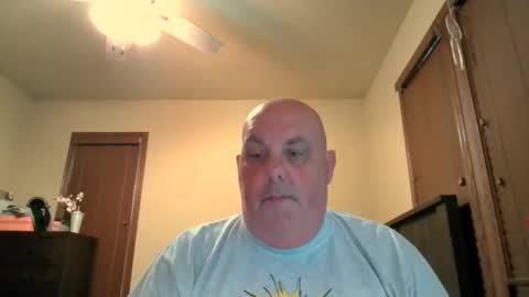 Snapshot of funguywi45 chatting on 05.13.26 funguywi45 online show from 05.13.26
