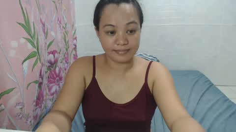 Snapshot of funluvnpinay4u chatting on 12.11.24 MAE online show from 12.11.24