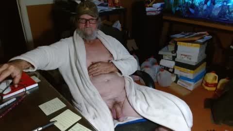 Snapshot of funmike2000 chatting on 12.08.24 mike online show from 12.08.24