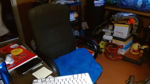 Snapshot of funmike2000 chatting on 01.19.25 mike online show from 01.19.25