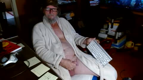 Snapshot of funmike2000 chatting on 01.21.25 mike online show from 01.21.25