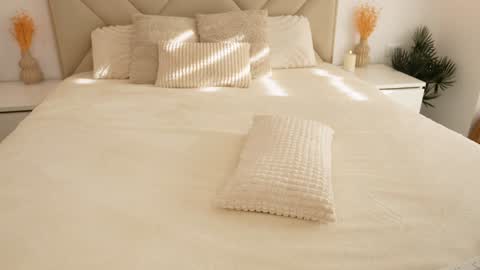 Katy Noel -  online show from 11.26.25