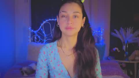 Snapshot of funny_whotsss chatting on 10.25.25 Tiffany online show from 10.25.25