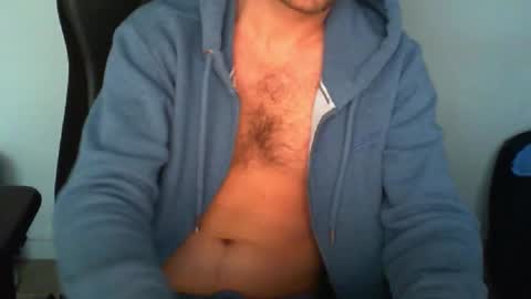 YWhiteNiceMan online show from 02.10.26