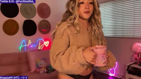Alice D online show from 02.05.25