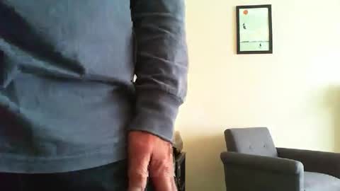 Snapshot of funslimguy chatting on 10.07.25 Funslimguy online show from 10.07.25