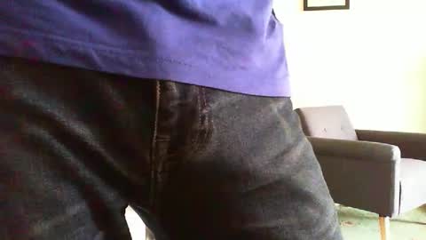 Snapshot of funslimguy chatting on 11.01.25 Funslimguy online show from 11.01.25