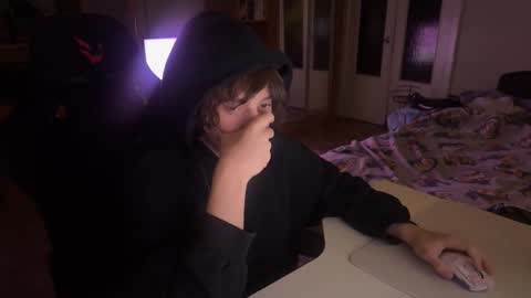Edward online show from 09.24.25